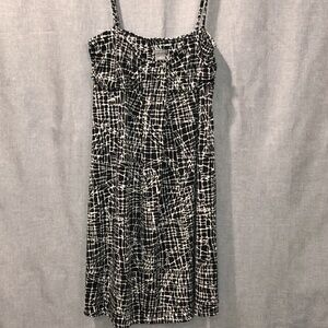 1021/ Ann Taylor Sundress, Mini, Spaghetti Straps, Black & White, Sz L Ex. Cond.